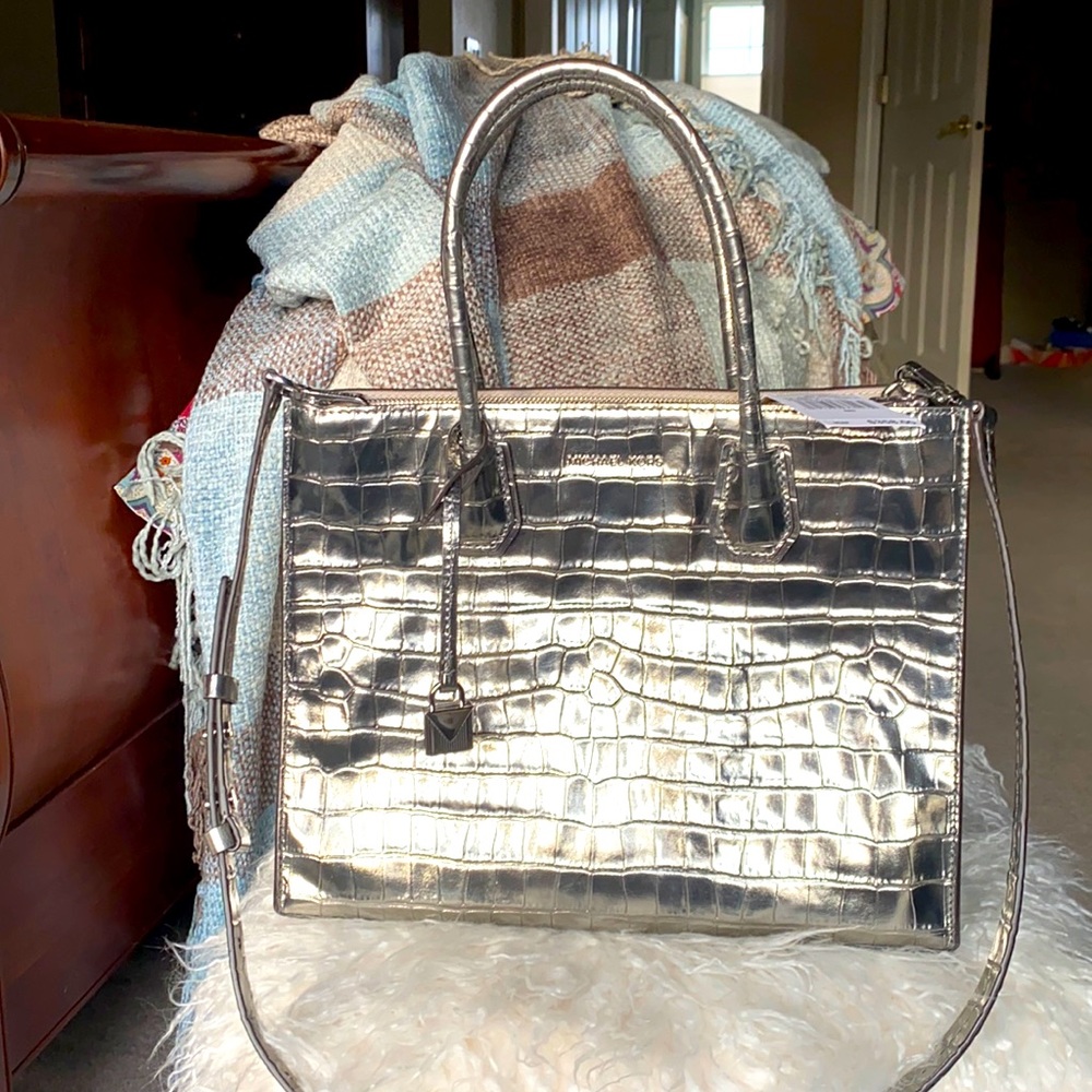 NWT Michael Kors Mercer Crossbody Bag